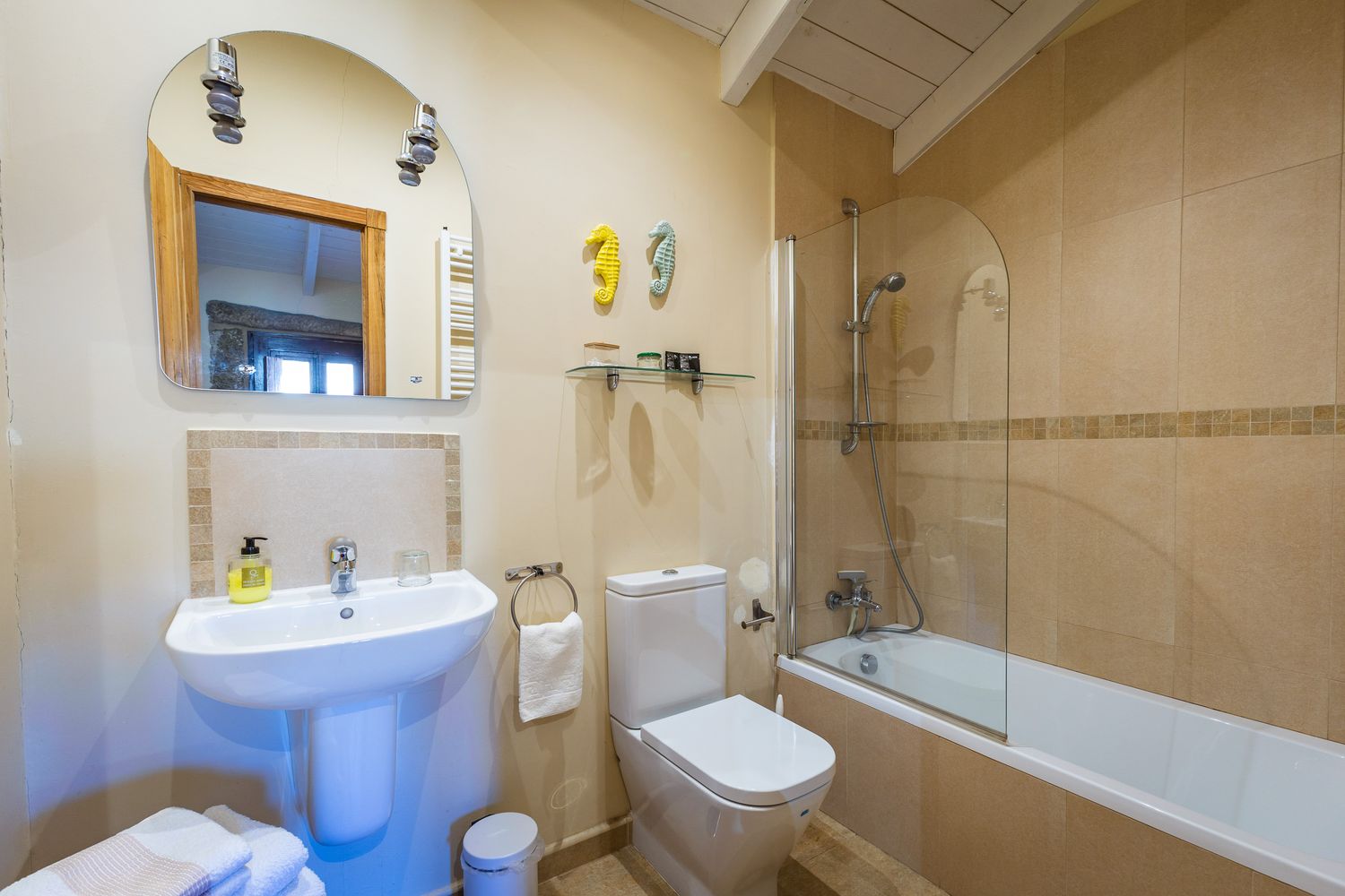 Bedroom 3 - bathroom